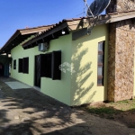 Casas com 2 dormitório,