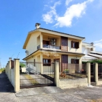 Casa de 3 dormitórios com suíte no Bairro Tomazetti