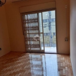 Apartamento com 03 dormitórios e sala com sacada, à venda no bairro Bonfim em Santa Maria.