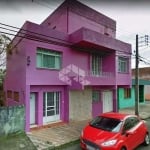 Casa com 05 quartos e churrasqueira, à venda no bairro Nossa Senhora do Rosário, em Santa Maria. RS.