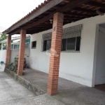 Casa á venda no bairro Nova Santa Marta, com 03 quartos e uma suíte em Santa Maria, RS.