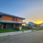 Casa com 3 Suites em Loteamento no Rio Tavares Florianopolis/SC