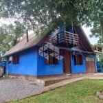 A venda casa de 2 dormitórios, localizada no bairro Alpes Verdes em Canela.