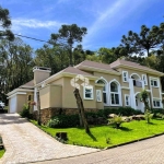 Casa à Venda no Condomínio Pinheiro Grosso