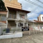 Casa com 5 dormitórios, 3 banheiros, 2 vagas,  no centro de Canoas