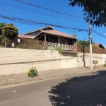 Casa colonial com espaço gourmet fogão a lenha, pomar e horta em Esteio