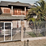 Casa com 3 dormitórios, 2 banheiros, Living estendido, vaga de garagem para 2 carros. No bairro Estância Velha em Canoas.