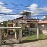 Venda de Imóvel - Casa Semi-Mobiliada de Alto Padrão