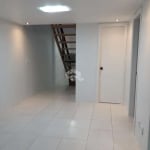 Casa em Condomínio com 3 dormitórios aceita financiamento no Bairro Rio Branco/Canoas.