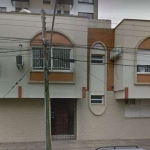 Apartamento térreo de frente com um quarto e 94m² e uma vaga na Liberdade