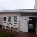 Casa com 5 quartos e 4 banheiros á venda no Xaxim, em Curitiba-PR.