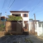 CASA DE 184 M², 4 DORMITÓRIOS, 1 VAGA NO BAIRRO PARTENON