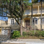 Casa com 4 dormitórios no bairro centro em Canoas