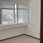 Sala Comercial de 30m² no Jardim Lindóia, Porto Alegre