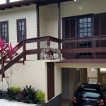 Casa com 4 quatos, em Capoeiras, Florianópolis-SC