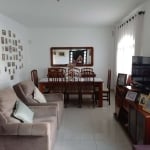 Casa Sobrado  com 4 quartos  01 suíte em Barreiros- São José/SC