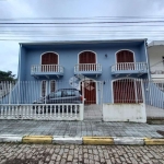 Casa à venda com 4 quartos, 300m², em Coqueiros, Florianópolis-SC