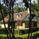 Casa de Condomínio em Parque Petropolis