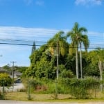 TERRENO NA LAGOA DA CONCEIÇÃO COM AEREA MISTA.