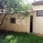 Casa - 3 dormitórios - Venda - Menino Deus -Porto Alegre