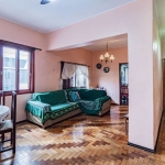 Crédito Real vende apartamento de 3 quartos com SACADA e dependência de empregada completa no bairro Floresta em Porto Alegre -RS.