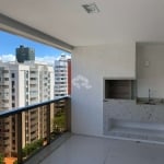 Apartamento com 2 dormitórios, sendo 2 suítes, 2 vagas de garagem no Centro de Florianópolis/SC.