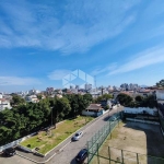 Cobertura semimobiliada com 3 quartos, sendo 1 suíte, 1 vaga de garagem à Venda no Bairro Estreito, Florianópolis/SC.