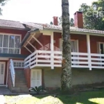 Casa 04 dormitórios, 250m² privativos, no Bairro Planalto