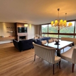 Apartamento 3 dormitórios/suítes + lavabo, 183m³, 2 vagas no Centro de Gramado