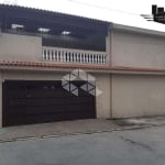 CASA NA PONTE RASA COM 3 QUARTOS