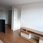 Apartamento com 1 dormitório com sacada e semi mobiliado