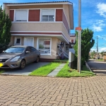 Sobrado de esquina, semimobiliado, 3 dormitórios, 2 banheiros, 2 vagas de garagem. Central Park -Cachoeirinha