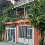 Casa à venda com 240m², 3 quartos e 2 vagas