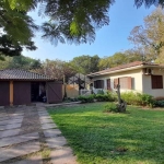 Casa com 4 Dormitórios, incluindo Demi-Suíte - São João do Rio Vermelho, Florianópolis/SC