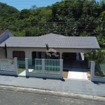 Casa 1 suíte + 2 quartos/dormitórios no Centro de Guaramirim SC