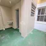 Baixo o preço. Apartamento de 1 quarto/dormitório com pátio  e próximo ao Zaffari