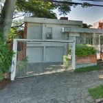 CASA 3 DORMITÓRIOS, SUÍTE, 4 VAGAS, COM PISCINA MENINO DEUS