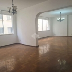 Excelente apartamento, Amplo e com a melhor localização da Bela Vista ótima oportunidade.