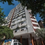 Apartamento de 3 dorm., com 125m² de área privativa, andar alto, ensolarado e bem arejado, no Centro Histórico, próximo a todas as facilidades.