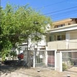 Crédito Real vende!  Linda casa de 3 andares.