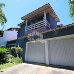 Casa com 4 dormitórios em Ipanema