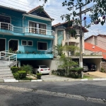 Vendo Casa em Condomínio Fechado 330m² 4 dormitórios 4 vagas Parque Monte Alegre, Taboão da Serra-SP