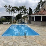 Vendo Linda Chácara com 4.000 m2 Piscina 5 Dormitórios sendo 1 Suíte Mairinque São Roque SP