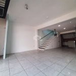 Excelente Casa Comercial em Avenida