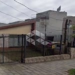 Casa 400 mq , pode ser pra uso comercial na Av Aparício Borges !!