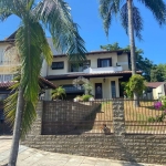 CASA COM 3 DORMITÓRIOS E UMA SUÍTE MASTER EM SANTA CRUZ DO SUL