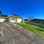 Casa com chapa de 3 dormitórios no bairro Santo Antônio!