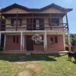 Casa com três dormitórios e vista incrível no bairro Teresópolis.