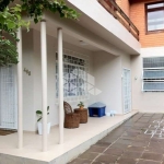 Casa com 3 dormitórios 152m²