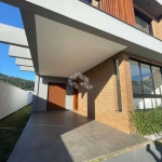 Casa com 3 quartos/dormitórios (suítes) à venda no Loteamento Villa Pamplona, Rio Tavares por R$ 1.760.000,00